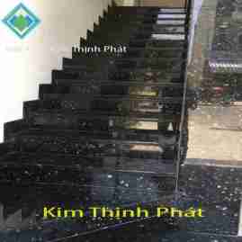 Cầu thang đá đen xà cừ đẹp Cầu thang đá đen xà cừ đẹp