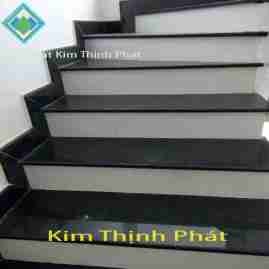 Cầu thang đá đen xà cừ f8 Cầu thang đá đen xà cừ f8