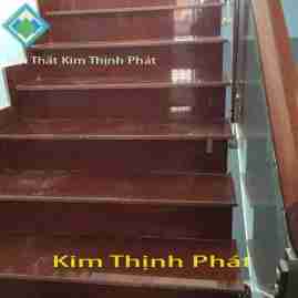 Cầu thang đá đỏ 1 Cầu thang đá đỏ 1