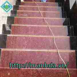 Cầu thang đá đỏ ấn độ Cầu thang đá đỏ ấn độ