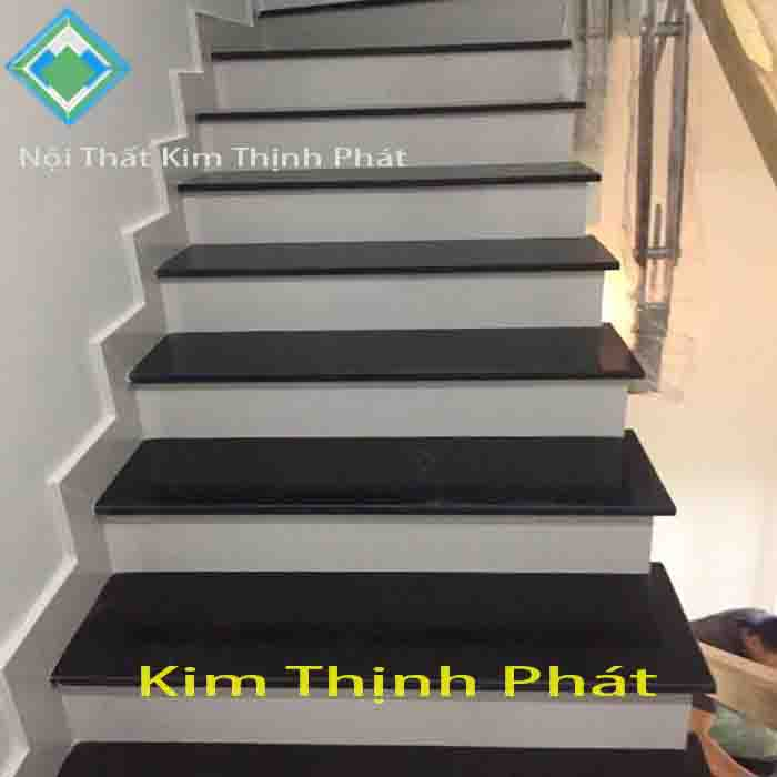 Cầu thang đá đen kim sa f6 Cầu thang đá đen kim sa f6