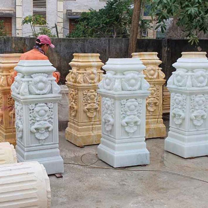 Trụ đá hoa cương 005 đực hoa văn đầu đá tỏ rõ nét đá cổ điển Trụ đá hoa cương 005 đực hoa văn đầu đá tỏ rõ nét đá cổ điển