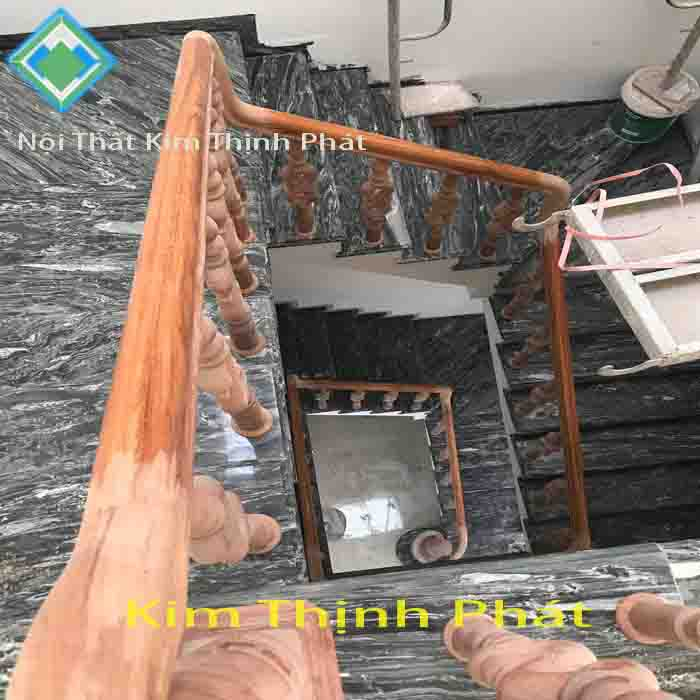 Đá hoa cương cầu thang cho phòng khách sang trọng và sạch sẽ hơn Đá hoa cương cầu thang cho phòng khách sang trọng và sạch sẽ hơn