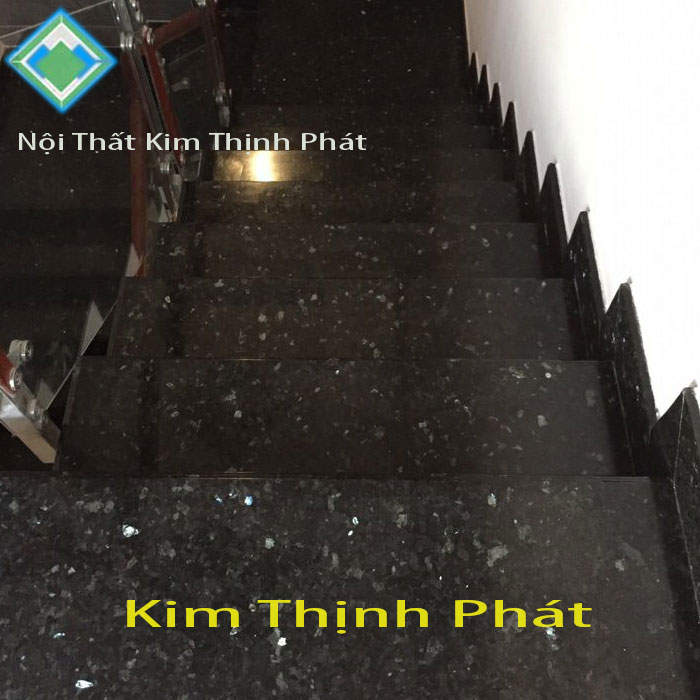 Cầu thang đá Hồ Chí Minh