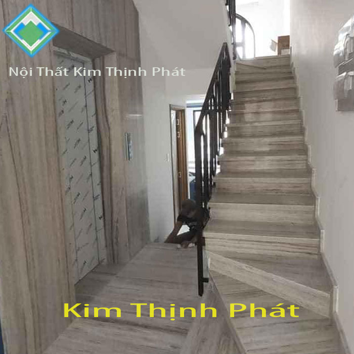 Cầu thang đá